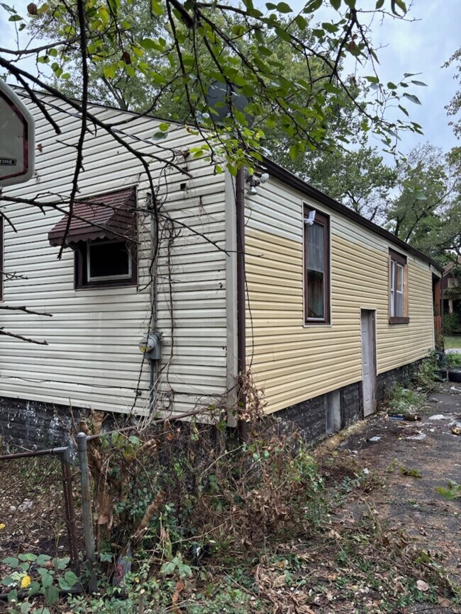 Photo - 1422 N 54th St