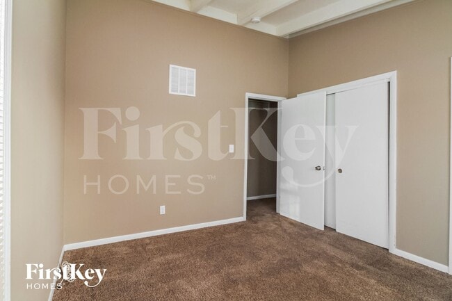 Photo - 394 Sherman Ave