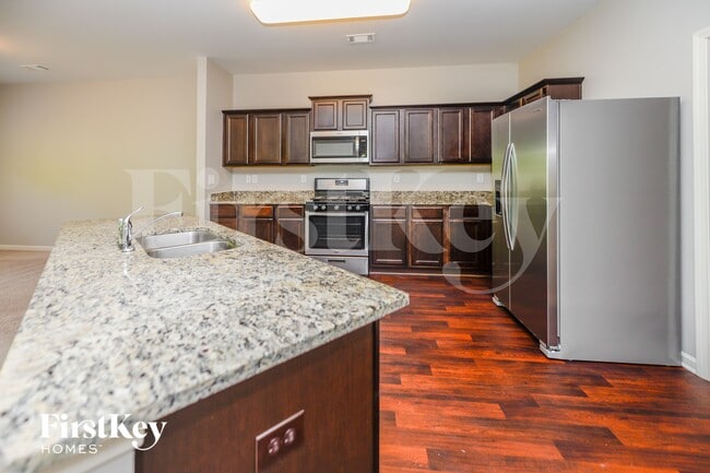 Photo - 530 Sunrise Ln