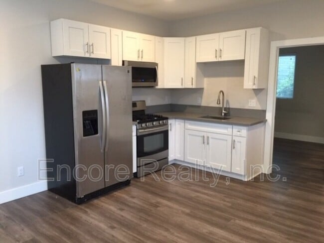 Photo - 2143 Second Ave Unit 1