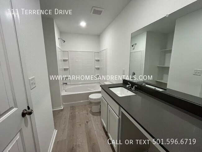 Photo - 111 Terrence Dr