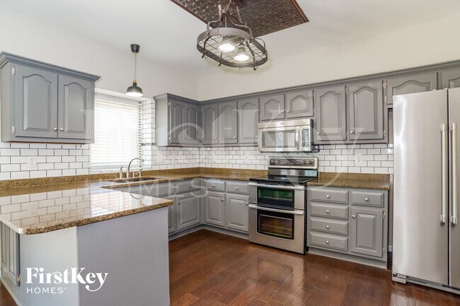 Photo - 15688 S Downing Ct