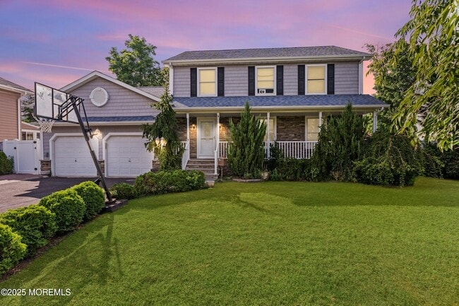 Building Photo - 7 Linden Ave