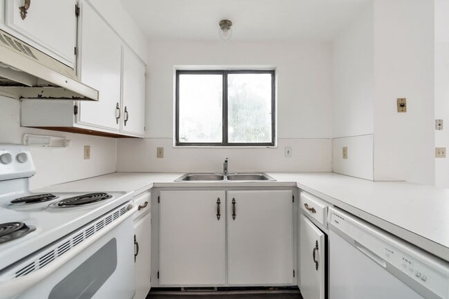 Photo - Spacious West Valley Duplex