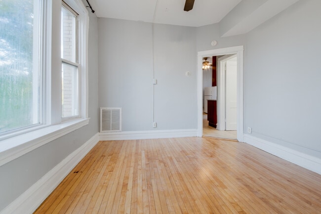 Photo - 2511 W Le Moyne St Unidad 3