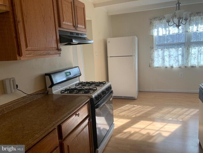 Building Photo - 884 College Pkwy Unit 303 Rental