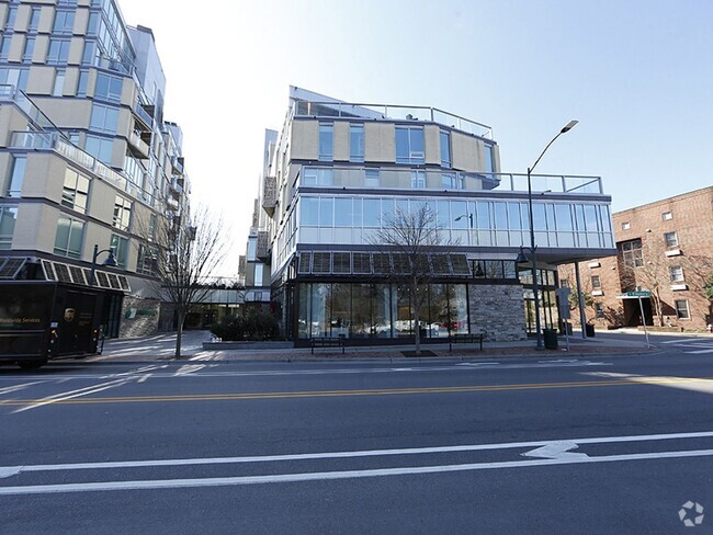 Building Photo - Rare Rental in Greenbridge!  Live in the m... Unit 414