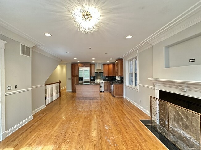 Photo - 3721 N Clifton Ave Unit 2C
