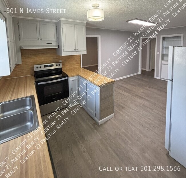 Photo - 501 N James St