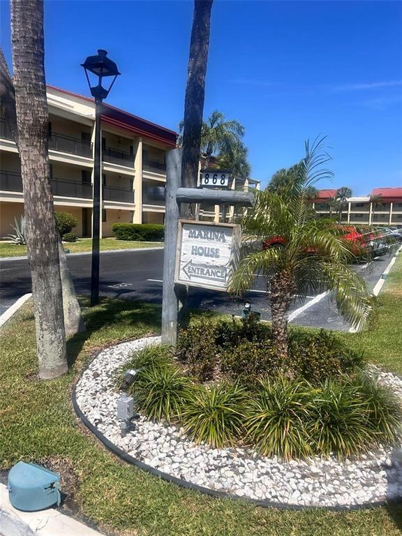 Building Photo - 868 Bayway Blvd Unit 304