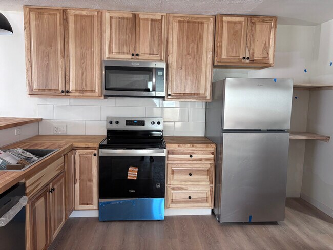 Photo - 9402 Claremont Ave NE Unit B