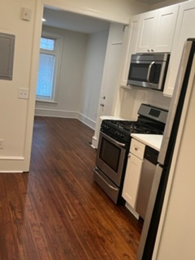 6326 Cherokee Apartment Unit 1 Philadelphia, PA