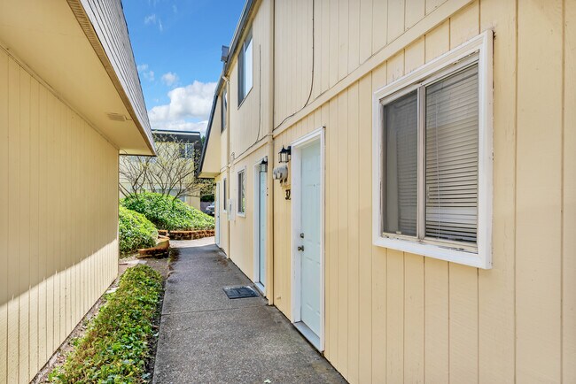 Villa Chateau Apartments