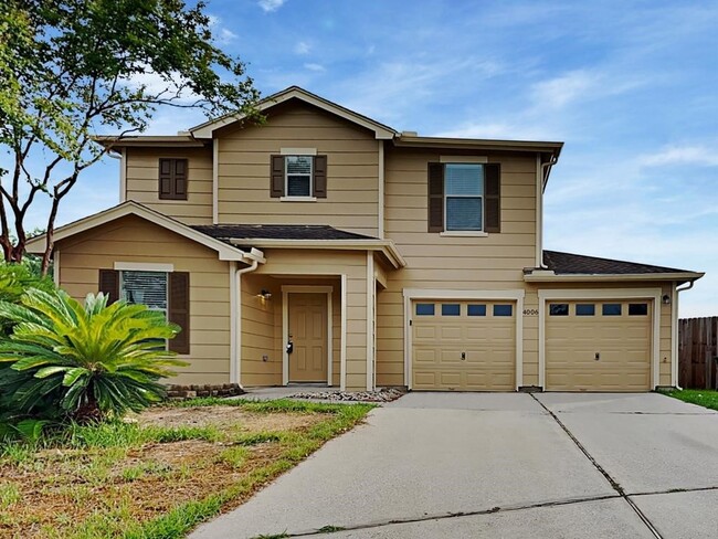 Building Photo - 4006 Carmel Ridge Way