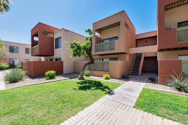 Building Photo - 3600 Hayden Rd Unit 2814