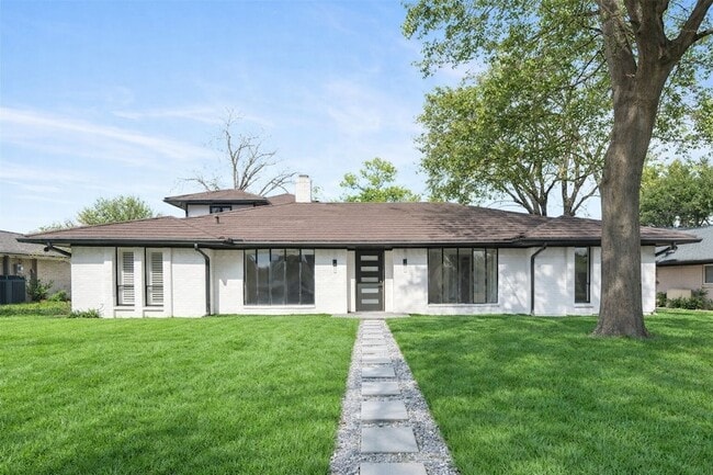 Photo - 2325 Regal Rd