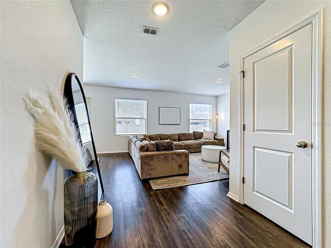 Photo - 13019 Bluff Oak Wy