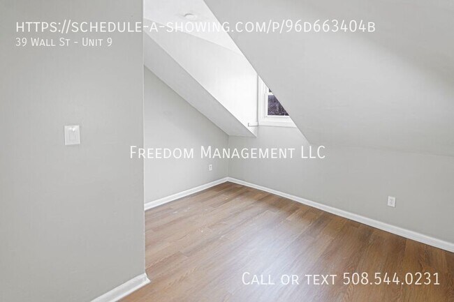 Photo - 39 Wall St Unit 9