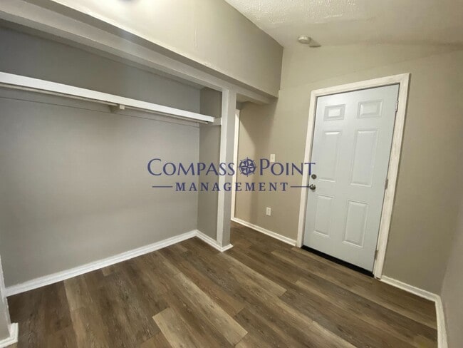 Photo - 218 E 7th St Unit #2