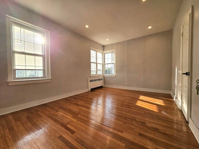 Photo - 1 Dewitt Rd Unit 304