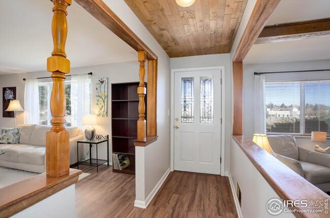 Photo - 690 W Elmhurst Pl