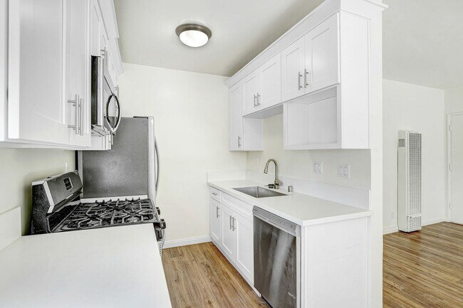 Photo - The Voral Apartments