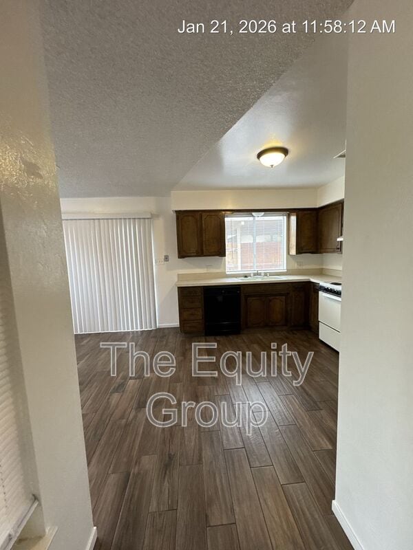 Photo - 2732 S Sallee Ct