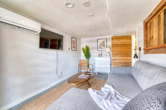 Photo - 1616 NW Northrup St Unit ID1309829P