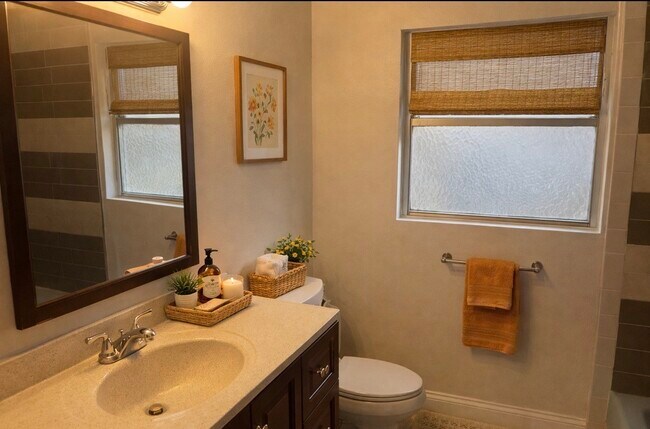 Photo - 2814 Conway St