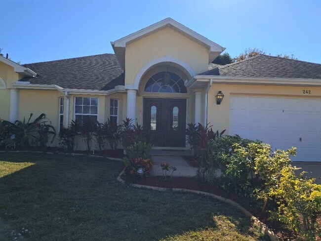 Photo - 242 SW Amesbury Ave