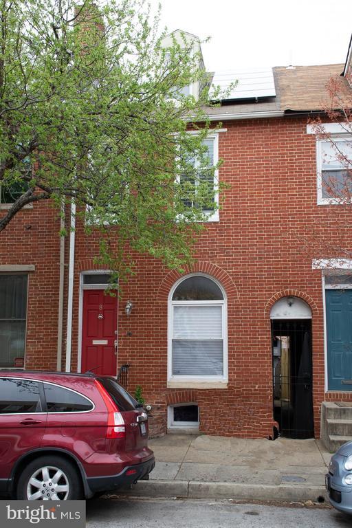 Building Photo - 8 W Henrietta St Rental