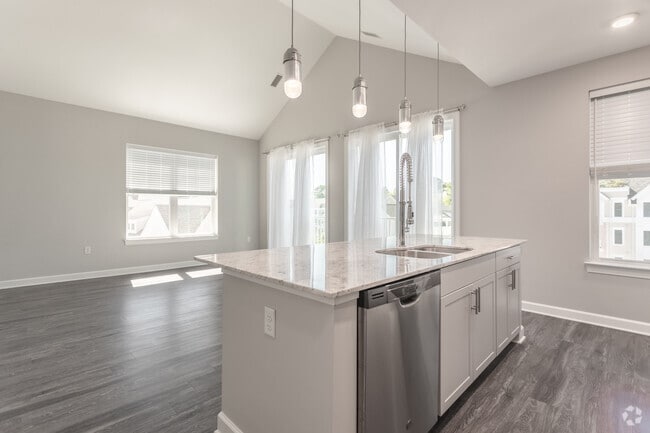 2BR,2BA,-1173SF The Birch