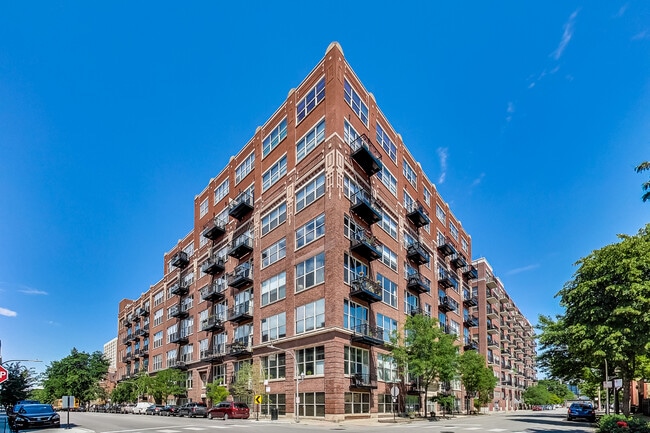 Photo - 1500 W Monroe St Unit 117