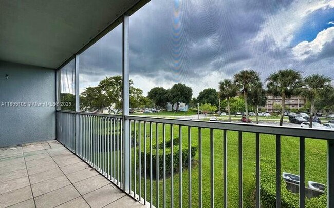 Photo - 150 SW 134th Way Unit 203R