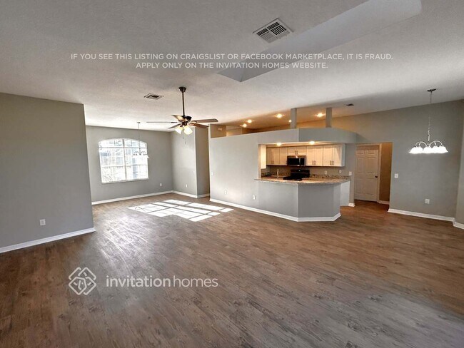 Photo - 7077 Hazeltine Cir