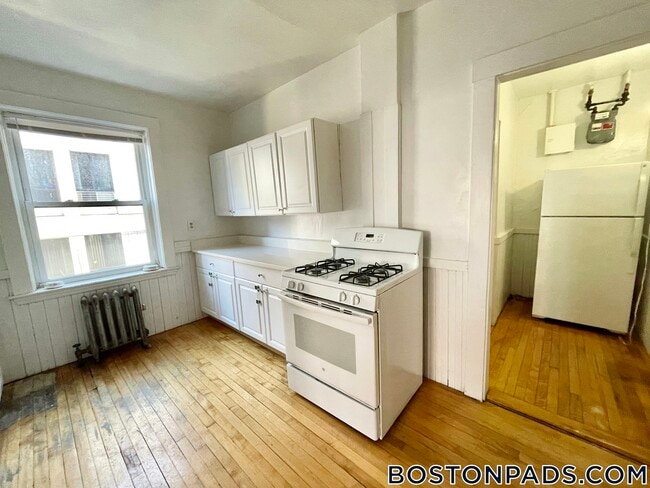 Photo - 14 Centre St Unit 3