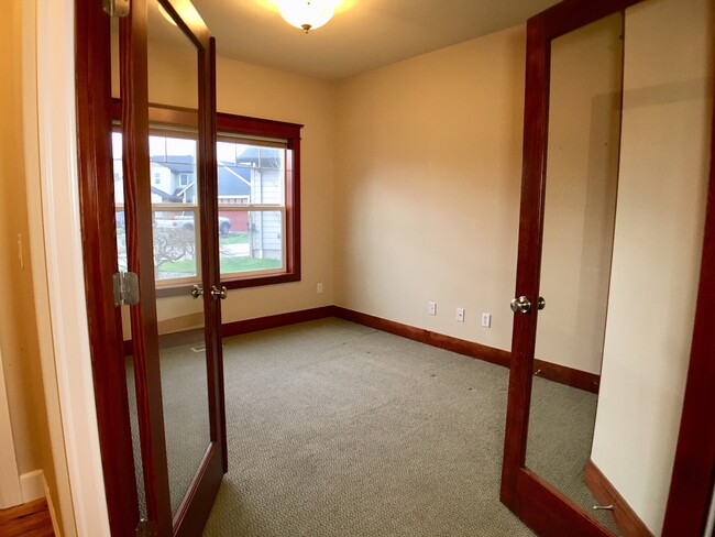 Photo - Stunning 3BD  Lake Shore Home with Office and Loft Area!  Gorgeous Finishes!