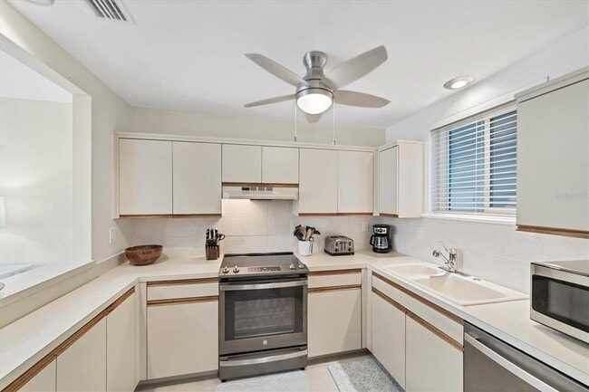 Photo - 500 S Washington Dr Unit 18B
