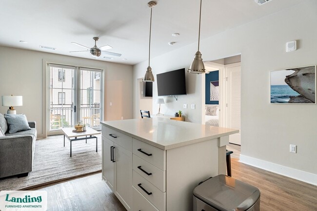 Photo - 300 E Broad St Unidad 350.1411005