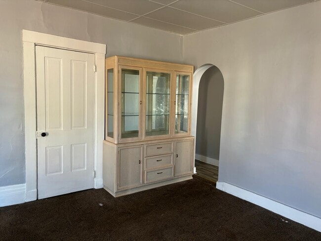 Photo - 533 W Greene St