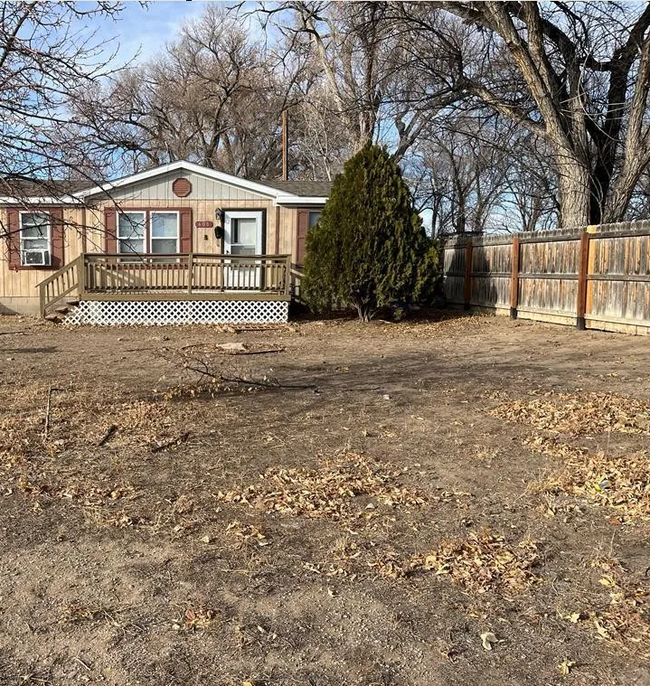 Building Photo - 608 Townsend Ave Rental