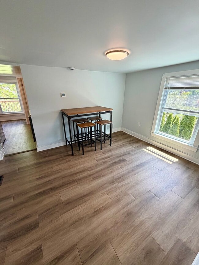 Building Photo - 79 St Charles St Unit 79 St Charles Apt 3