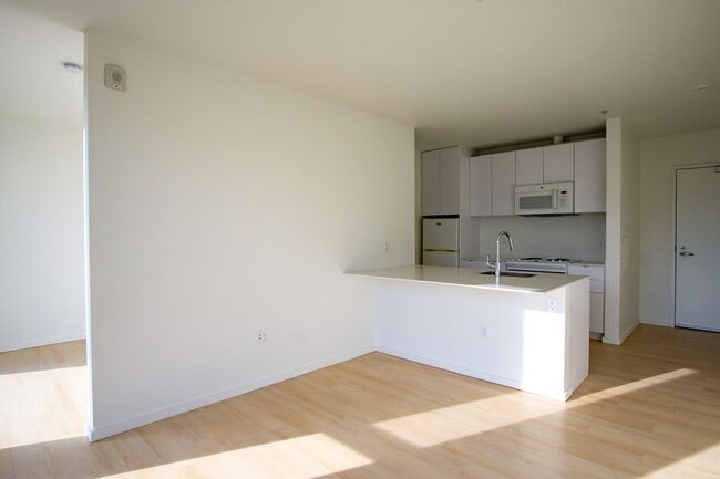 Photo - Modern & Bright Corner Urban 1 Bed w DW & W/D! Unit 310