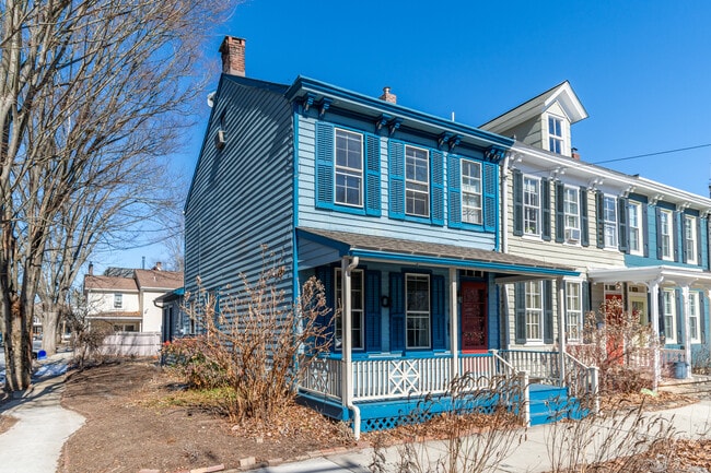 Photo - 34 Buttonwood St