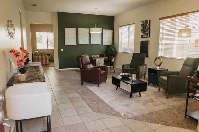 Photo - 1634 Ivy Ct