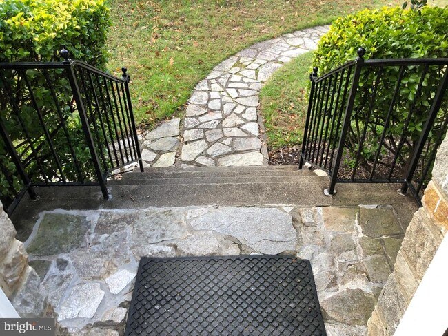 Photo - 8009 Garland Ave