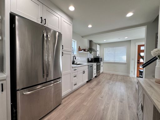 Photo - $500.00 RENT CREDIT! Luxe 3BR Townhome w/ ...