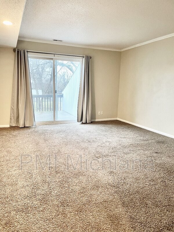 Photo - 18120 N Stoneridge Dr Unit apt b
