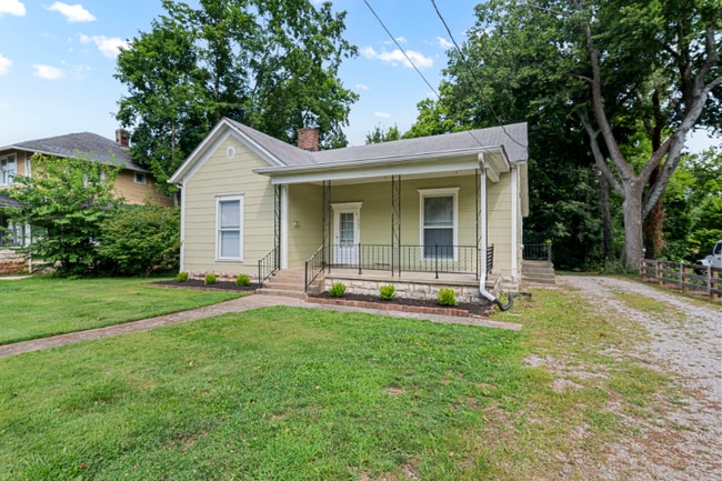 Photo - 1357 Park St