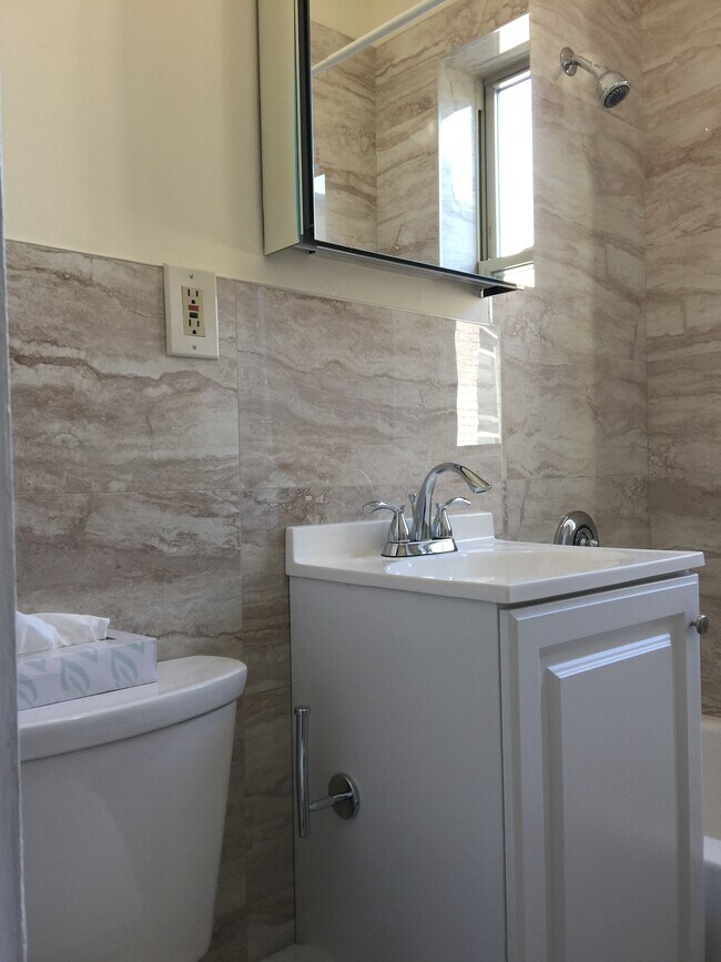 1673 Commonwealth Ave Unit 17